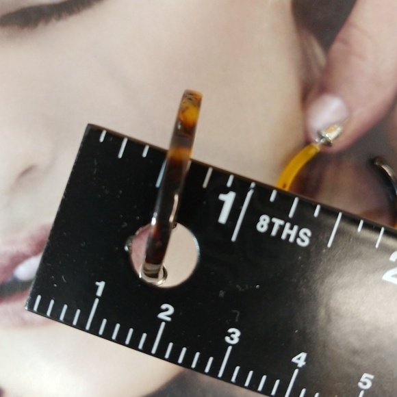 Lightweight Hoop Earrings in Tortoise - Picture 4 of 5
